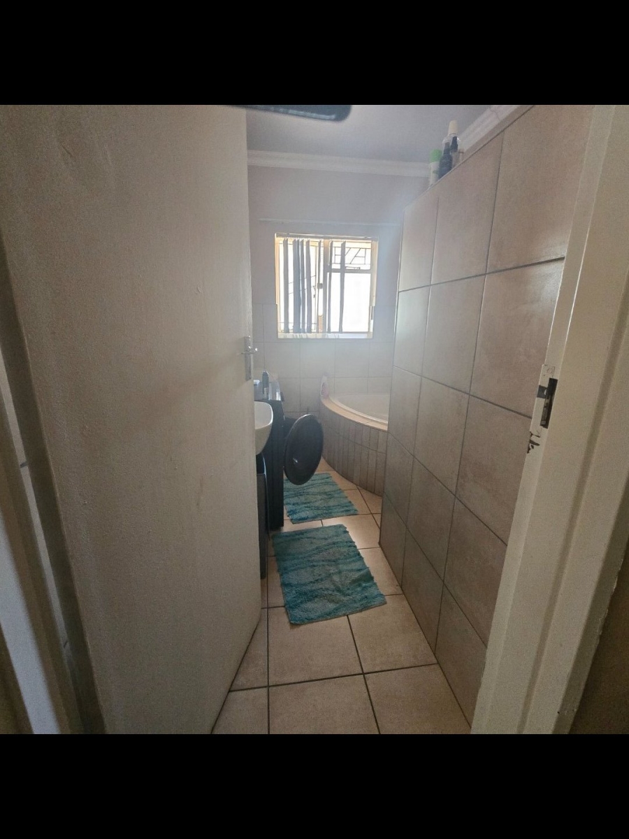 13 Bedroom Property for Sale in Universitas Free State